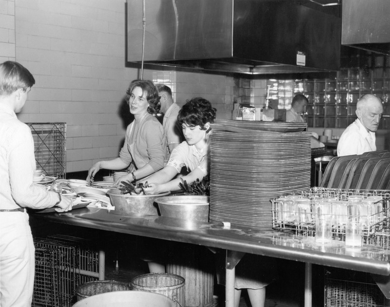 Dish Room workers.jpg