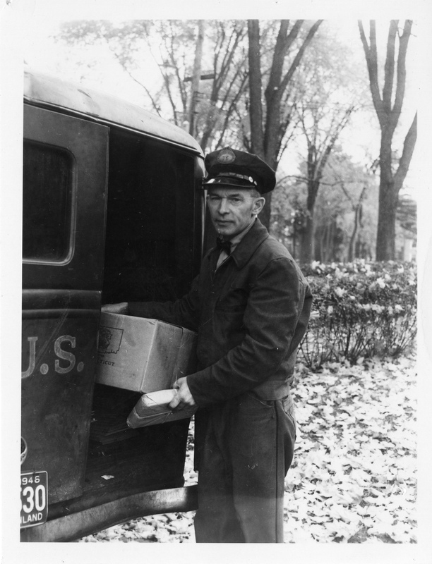 330-Mailcarrier-001.jpg