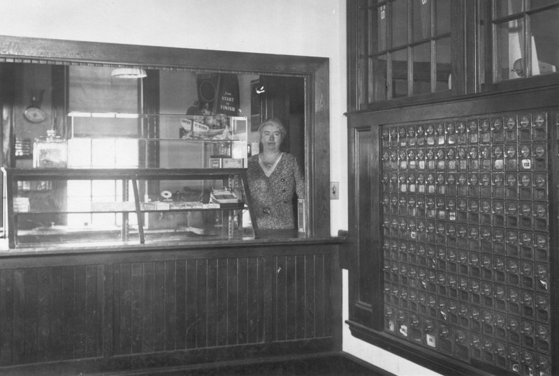 4-E-1copy1.jpg